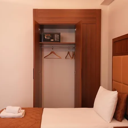 Hotel Keeper Istanbul