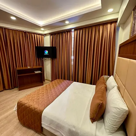 Hotel Keeper Istanbul
